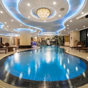 4* 호텔 V-hotel